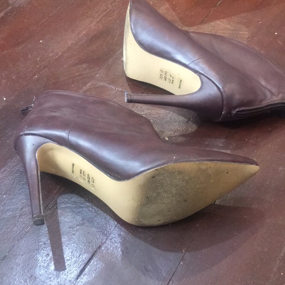 Heel bootie - Picture 2 of 3